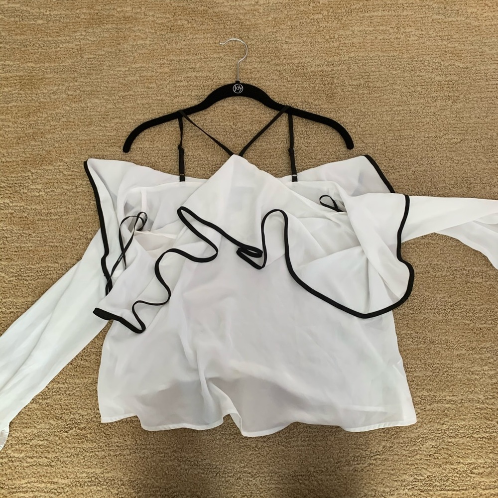 High neck white top